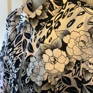 Chico's size 2 zipper jacket